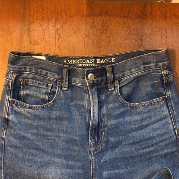 American Eagle Medium Wash Mom Jeans - Picture 3 of 5